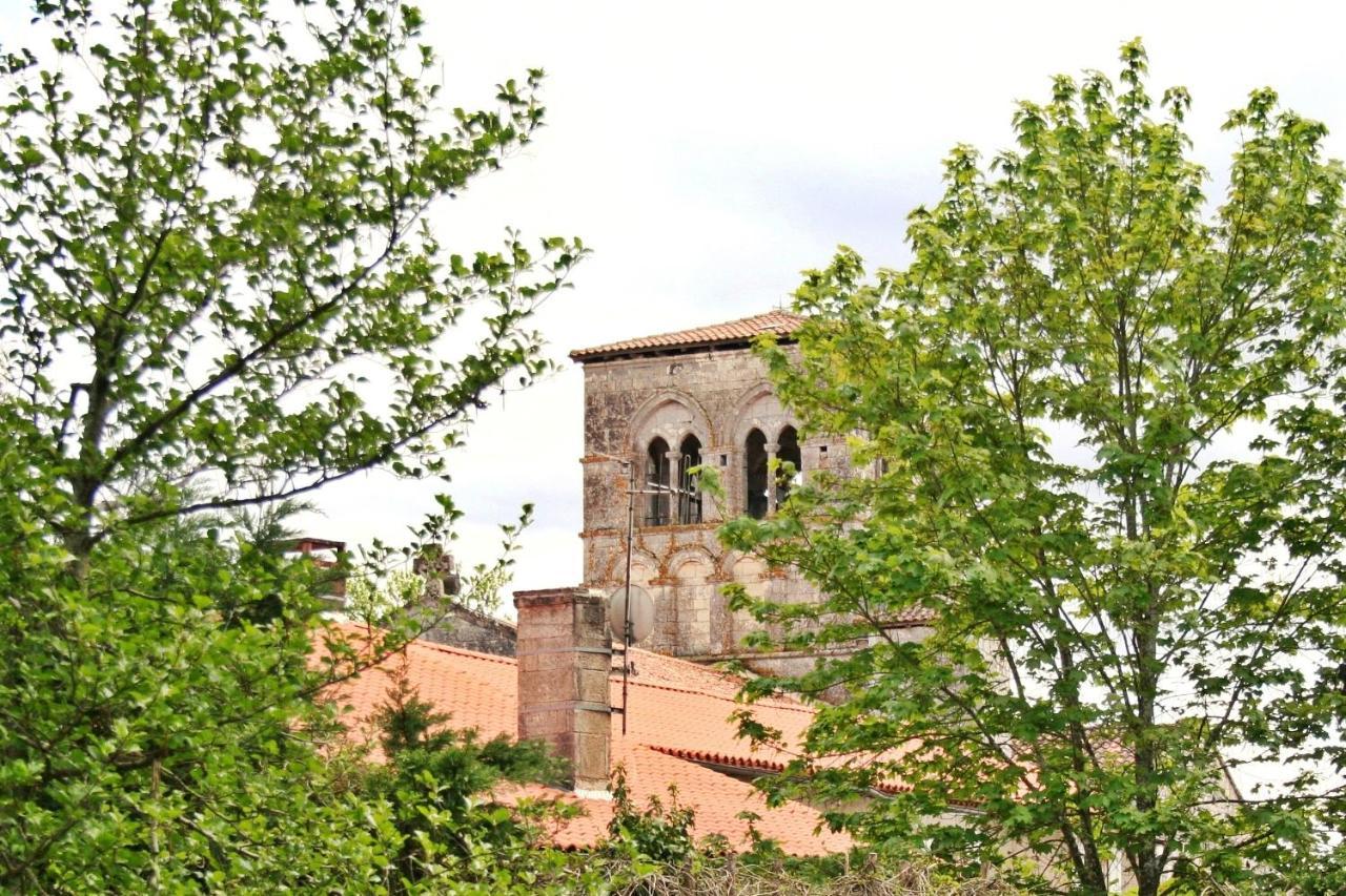 BonAbri Vacances - Chambres d'hôtes Chazelles  Extérieur photo