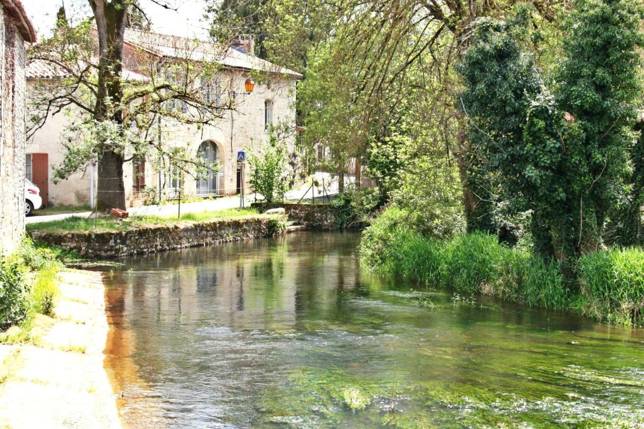 BonAbri Vacances - Chambres d'hôtes Chazelles  Extérieur photo